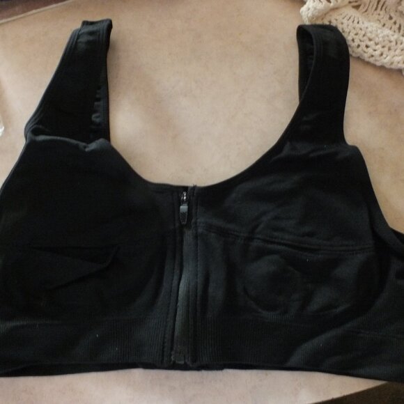 Lictin Pumping Bra - Picture 3 of 8